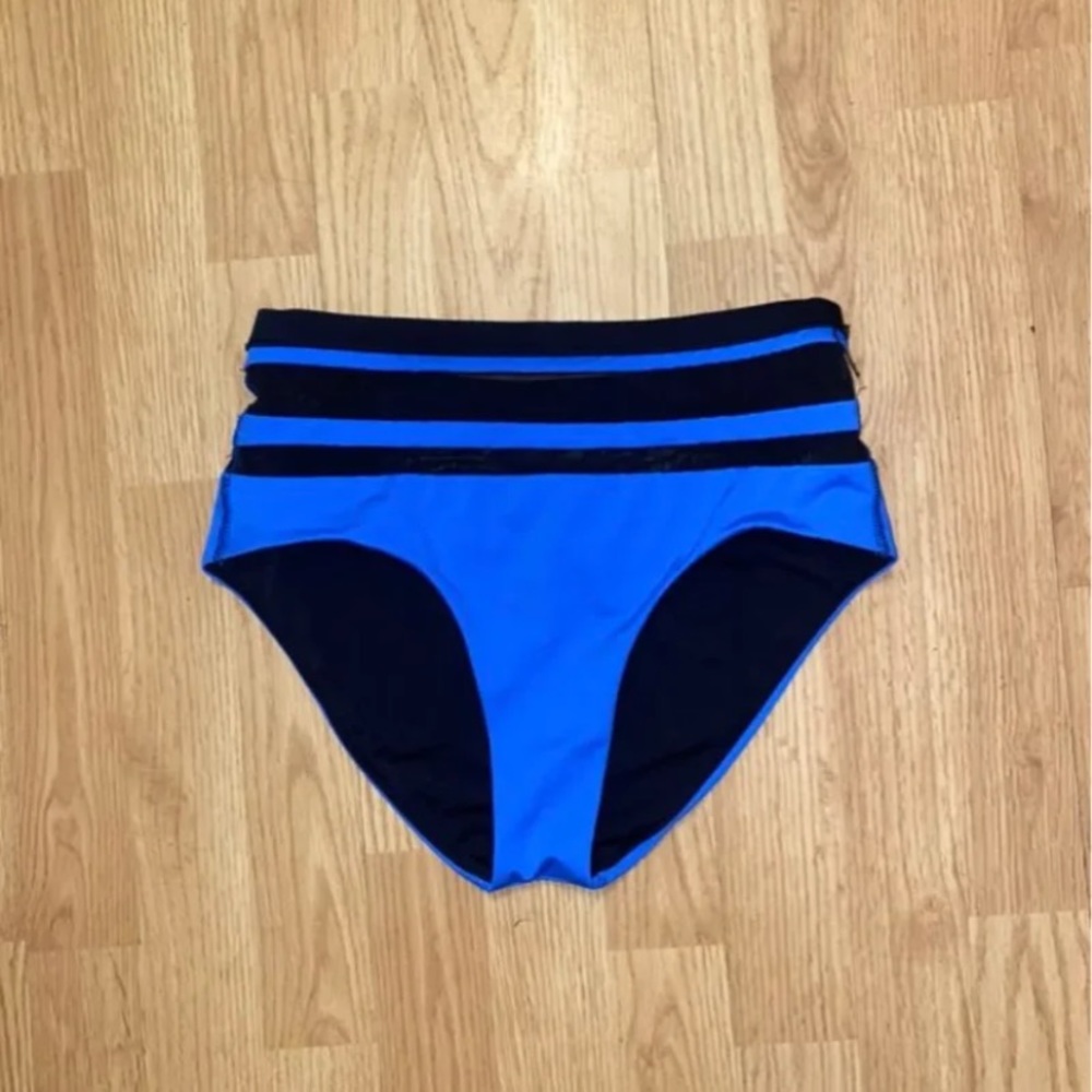 Bikini bottoms